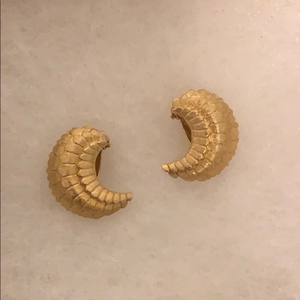 Vintage 14k gold clip on earrings